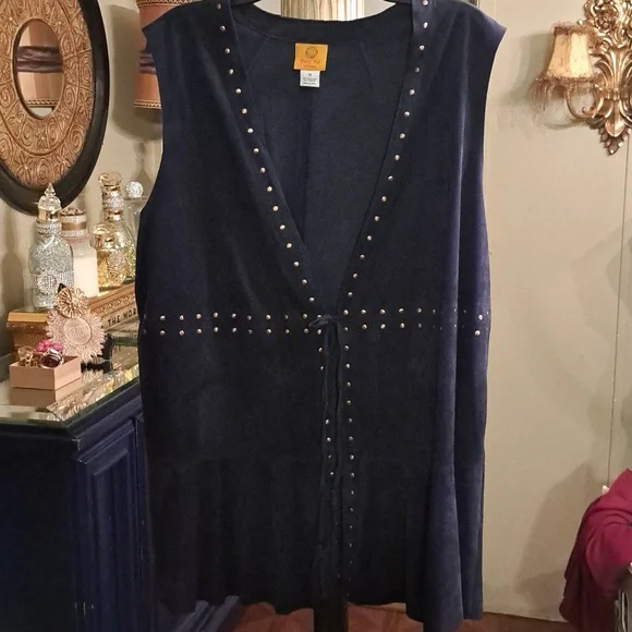 Ruby Rd. vest - Picture 2 of 7